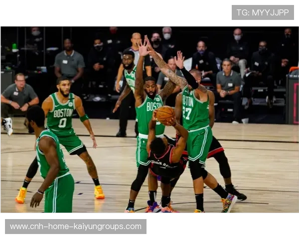 施罗德突破造杀伤，猛龙迫近比分